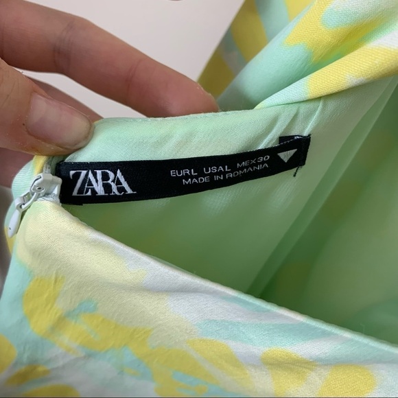 [Zara] Green & Yellow Sunburst Print Halter Satin Mini Dress - Picture 8 of 14